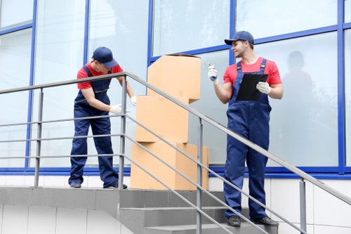 Customer complaint review for a man with a van Watford service