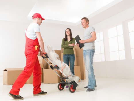Local moving van supporting a flat or house move in Watford